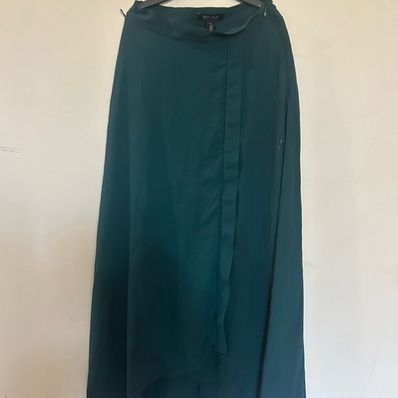 Green Maxi A-Line Skirt for Work - Picture 1 of 3